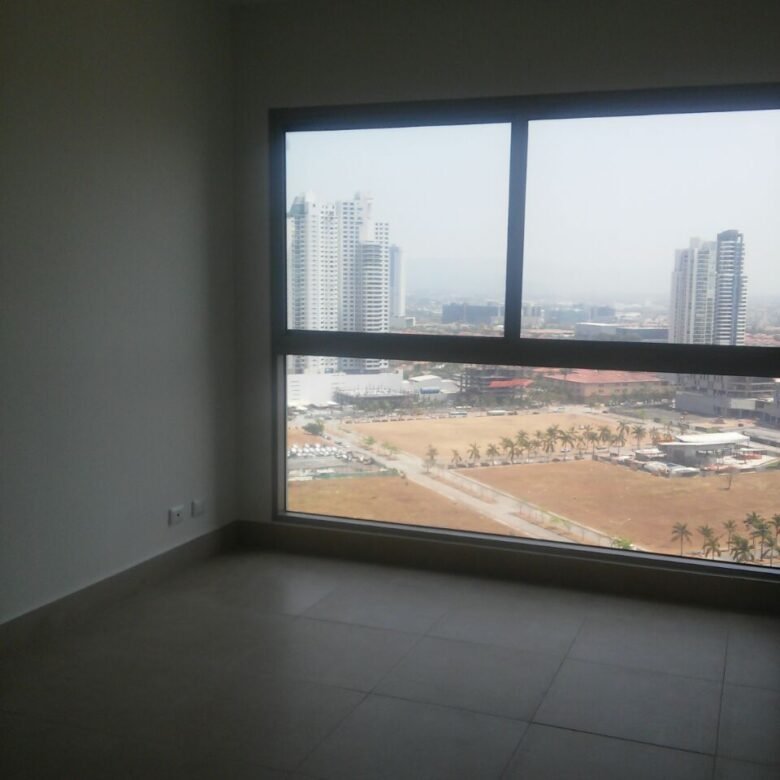 Costa del Este – Vista Al Mar: Torre Paramount, 3 Habitaciones, 3 Parking