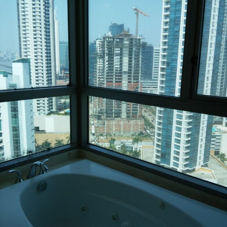 Costa del Este – Vista Al Mar: Torre Paramount, 3 Habitaciones, 3 Parking