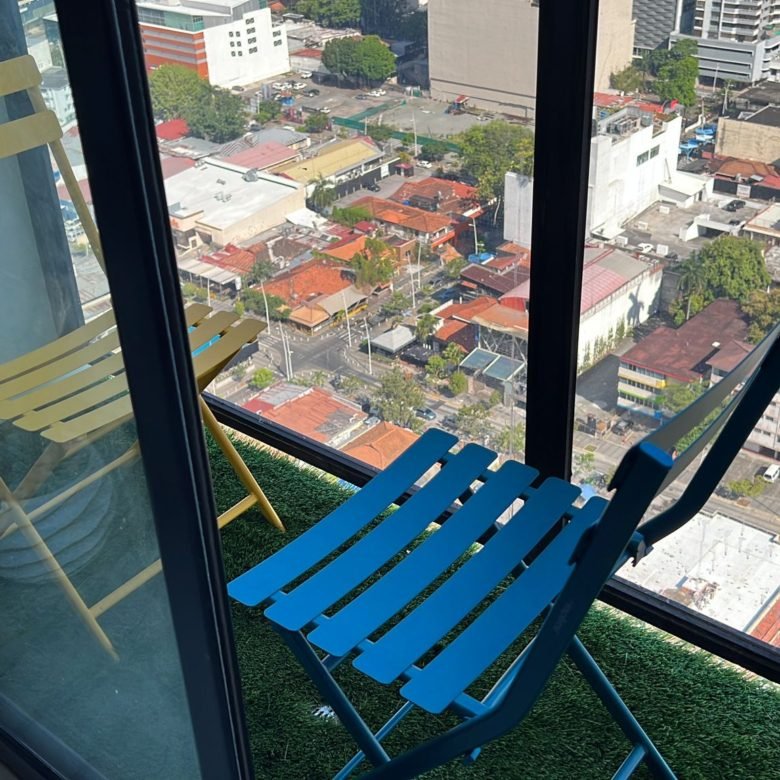 Calle 50, Area Bancaria, Bella Vista: The Gray Amoblado Total, con Luz, Internet