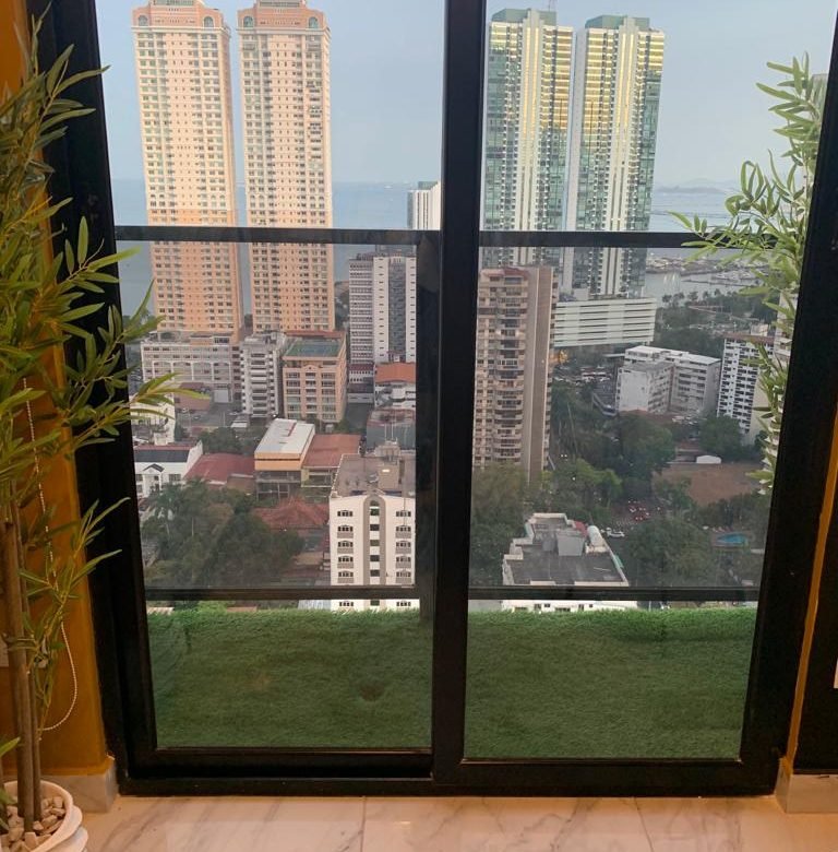 Calle 50, Area Bancaria, Bella Vista: The Gray Amoblado Total, con Luz, Internet