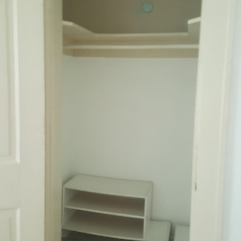 Balboa, Ancon, Cl Tabernilla: Apartamento de 3 Habitaciones, 2 Baños, 2do Piso