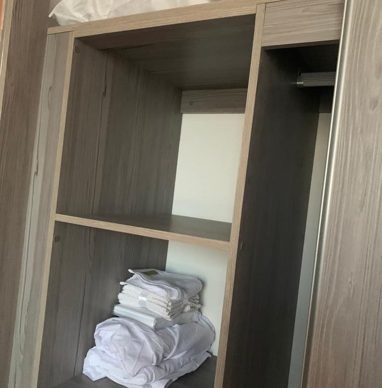 Calle 50, Area Bancaria, Bella Vista: The Gray Amoblado Total, con Luz, Internet
