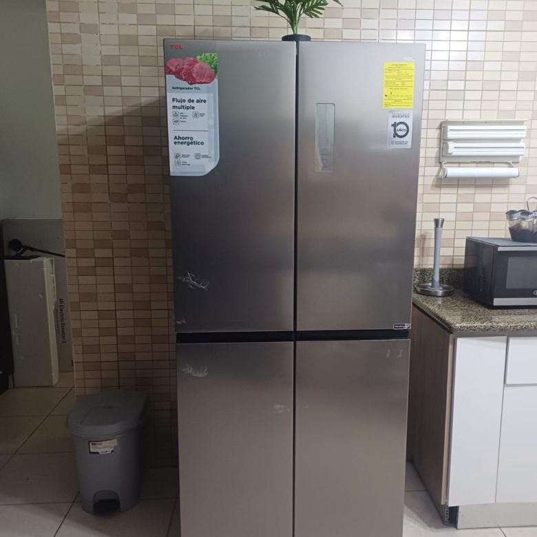 Apartamento Semi – Amoblado, Punta Pacifica, Vista Al Mar: de 4 Habitaciones
