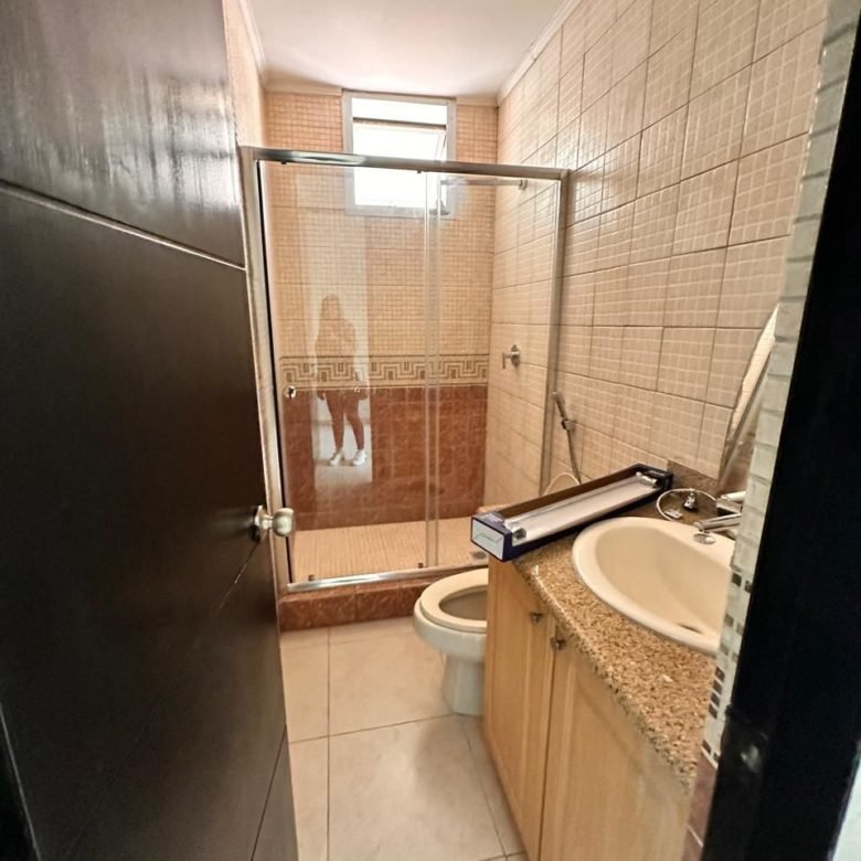 Apartamento Semi – Amoblado, Punta Pacifica, Vista Al Mar: de 4 Habitaciones