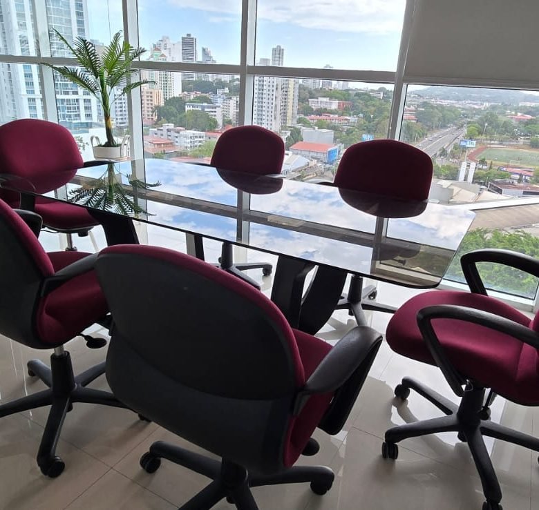Oficina Céntrica – Completamente amoblada: Edison Corporate Center