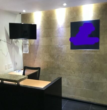 Ocean Business Plaza, Banesco: Area Bancaria, Cl Uruguay, Semi – Amoblada