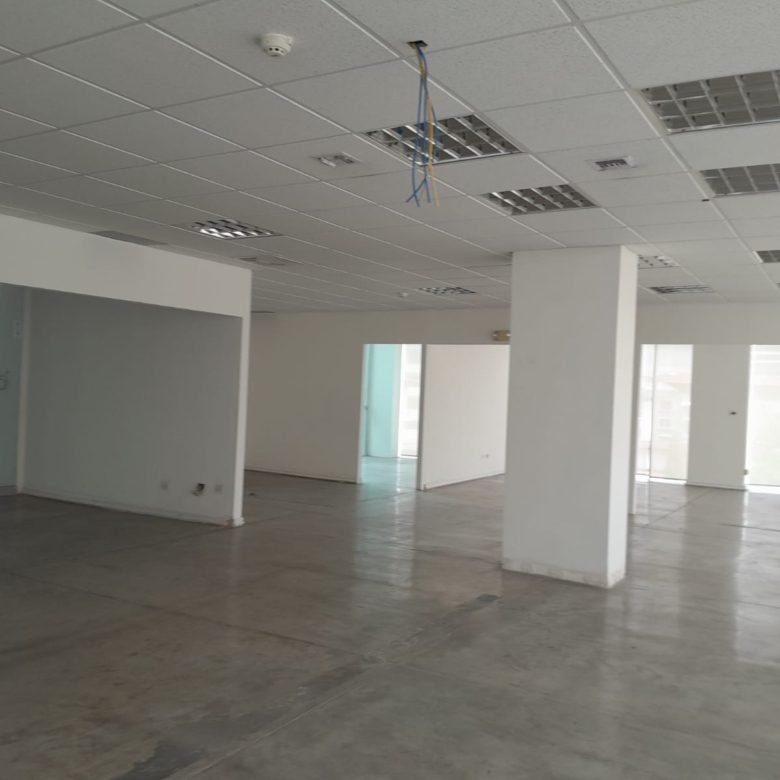Calle 50 – San Francisco, Cerca SOHO Mall (A Pocos m de Cl 50): 200 m² Oficina Terminada