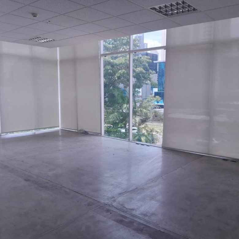 Calle 50 – San Francisco, Cerca SOHO Mall (A Pocos m de Cl 50): 200 m² Oficina Terminada