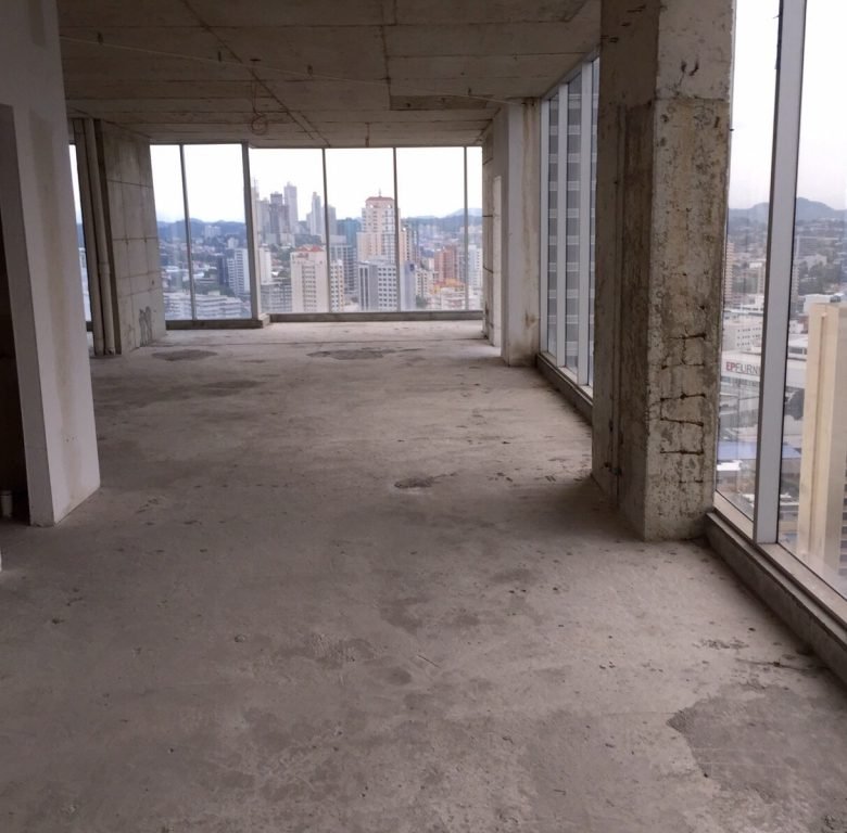 Obarrio, Area Bancaria: Oficina en Torre Corporativa, Piso Completo