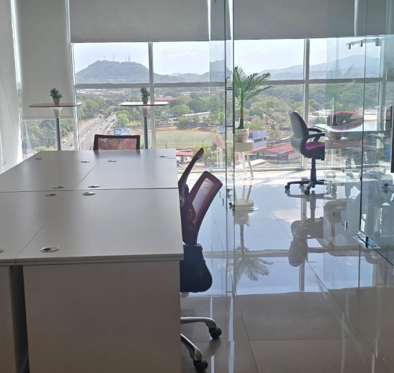 Oficina Céntrica – Completamente amoblada: Edison Corporate Center