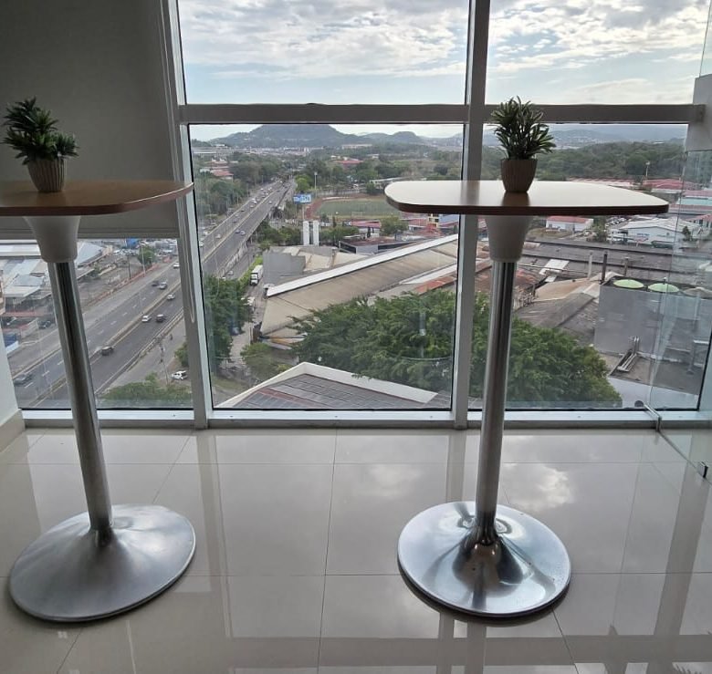 Oficina Céntrica – Completamente amoblada: Edison Corporate Center