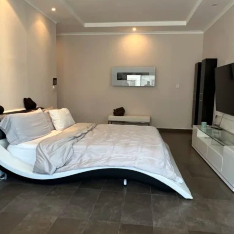 Casa en Residencial de Lujo en Costa del Este, Pocas Residencias