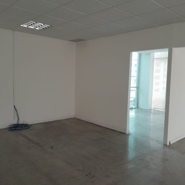 Calle 50 – San Francisco, Cerca SOHO Mall (A Pocos m de Cl 50): 200 m² Oficina Terminada