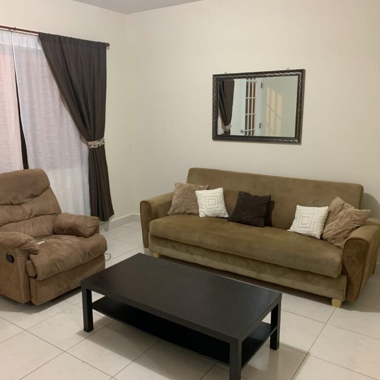 Versalles: Casa en Residencial con Seguridad 24hrs y Area Social