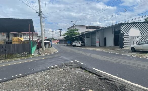 A 3 Cuadras de Via España – Rio Abajo: Galeras Abiertas / Terreno Rm² – C2