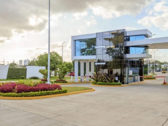 Ofi – Bodega, Panama Viejo: Nueva, de 735 m², en Parque Industrial, Alquilada – Para Inversión