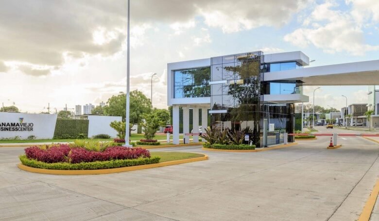Ofi – Bodega, Panama Viejo: Nueva, de 735 m², en Parque Industrial, Alquilada – Para Inversión