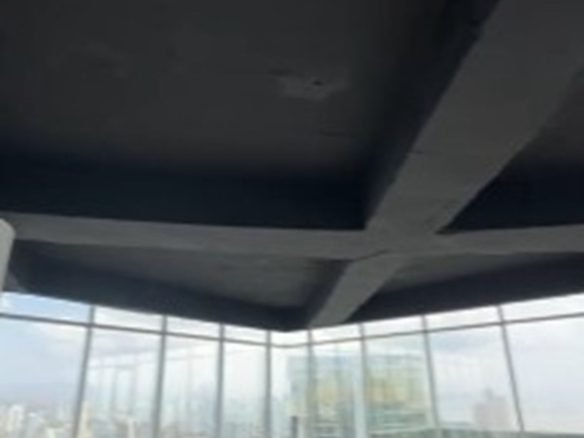 Para Estrenar, Oficina: Calle 50, Torre El Tornillo (Revolution Tower)