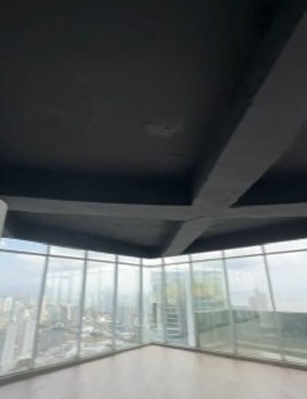 Para Estrenar, Medio Piso de Oficina: Calle 50, Torre Revolution (Tornillo)