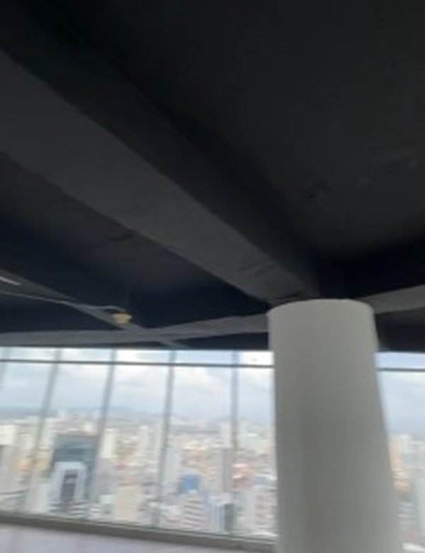 Para Estrenar, Medio Piso de Oficina: Calle 50, Torre Revolution (Tornillo)
