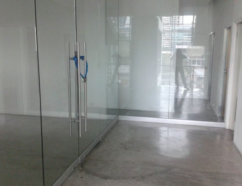 Calle 50 – San Francisco, Cerca SOHO Mall (A Pocos m de Cl 50): 200 m² Oficina Terminada