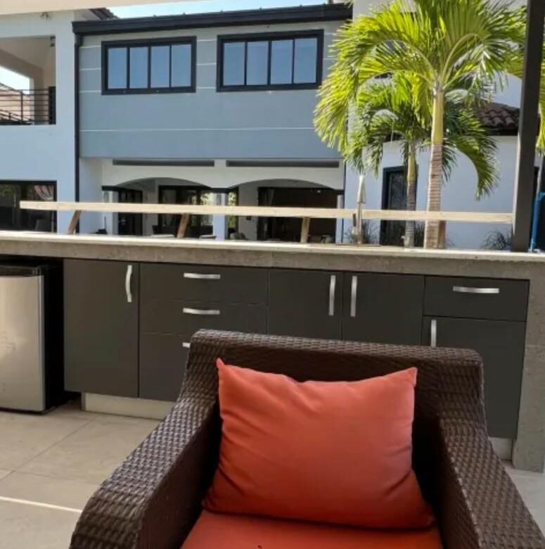Casa en Residencial de Lujo en Costa del Este, Pocas Residencias