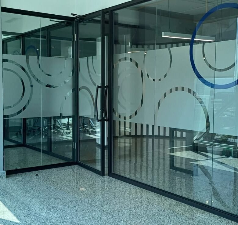 Costa del Este – Exclusivo: Oficina Semi – Amoblada, Torre Corporativa, 107 m²