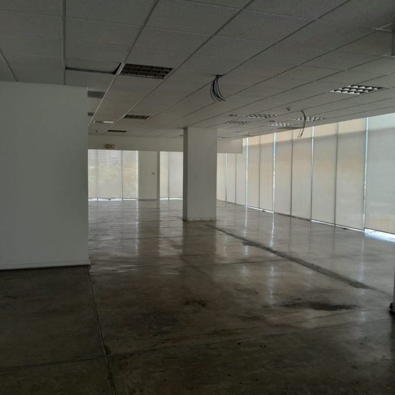 Calle 50 – San Francisco, Cerca SOHO Mall (A Pocos m de Cl 50): 200 m² Oficina Terminada