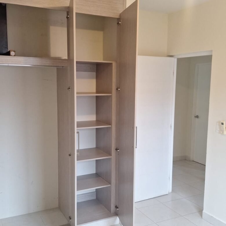 Versalles: Casa en Residencial con Seguridad 24hrs y Area Social