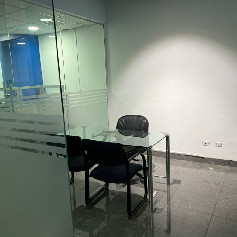 Punta Pacifica – Torre Premium: Comoda Oficina de 180 m², Oceanía