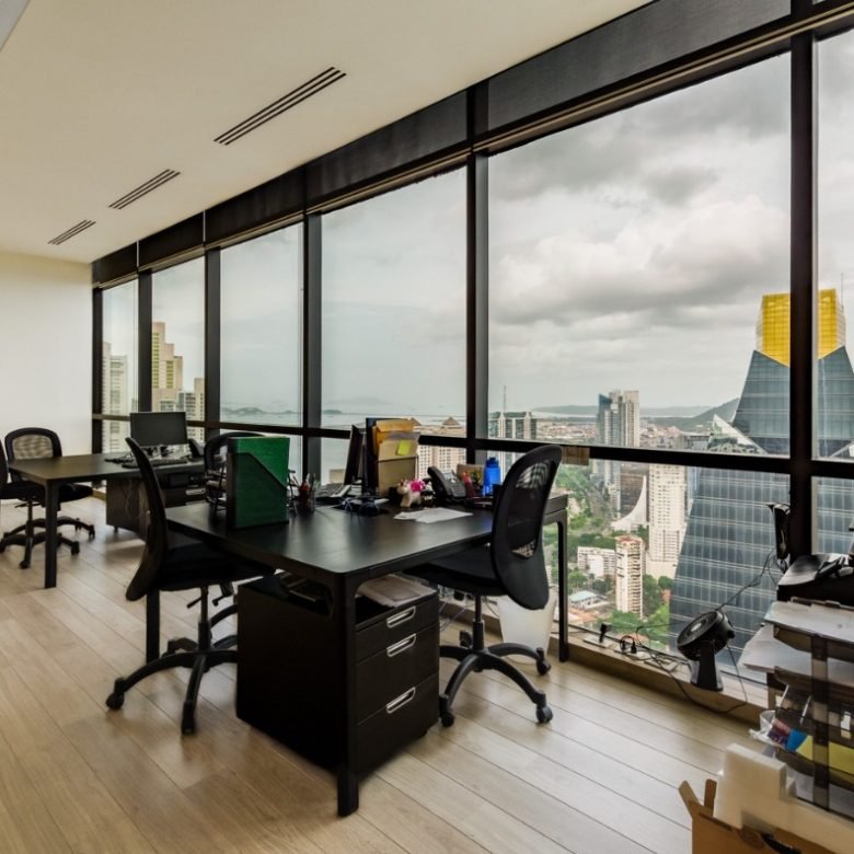 Torre Tower Bank – Calle 50 – Piso de Oficina, Remodelada, Piso Alto