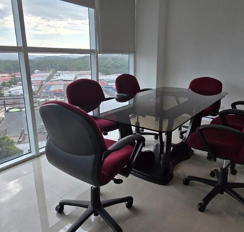 Oficina Céntrica – Completamente amoblada: Edison Corporate Center