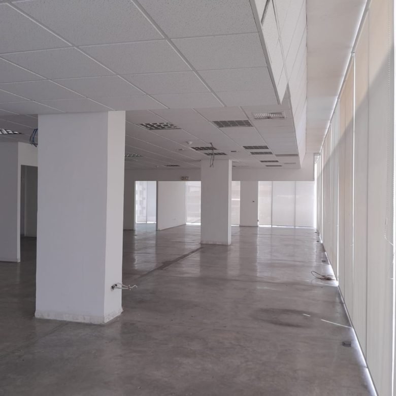 Calle 50 – San Francisco, Cerca SOHO Mall (A Pocos m de Cl 50): 200 m² Oficina Terminada