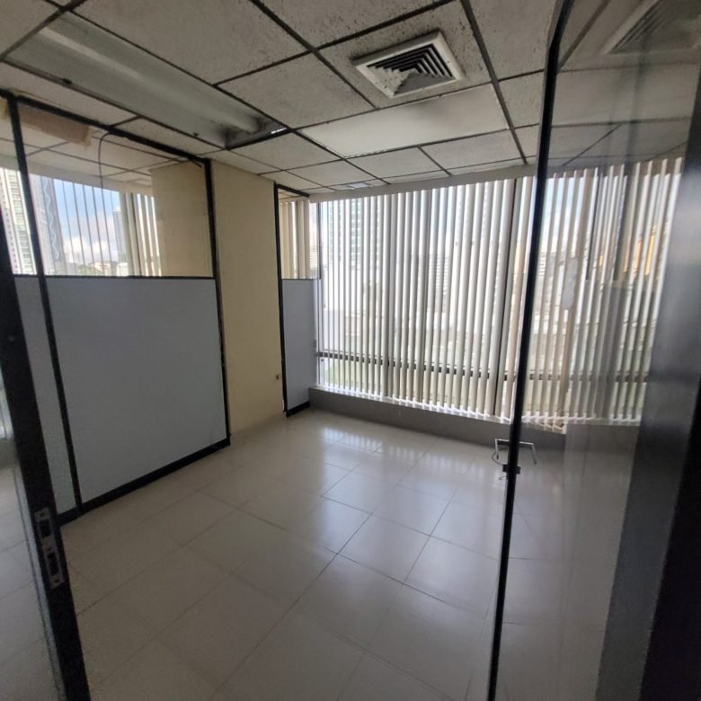 Oficina Comercial en Area Bancaria: Obarrio, Centro de La Ciudad
