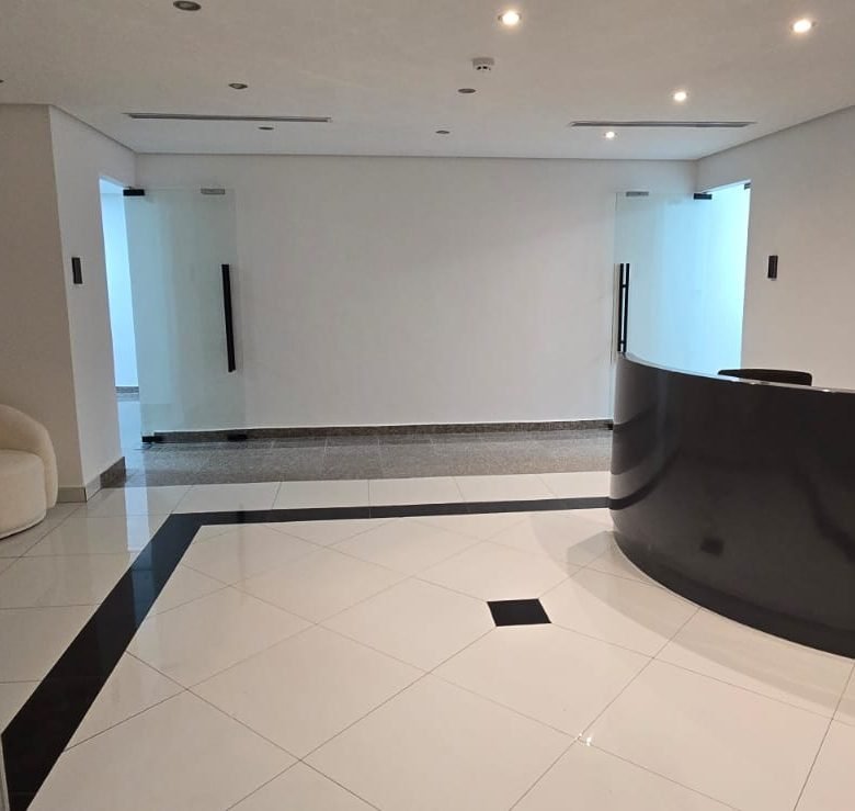 Marbella, Calle 50, Area Bancaria: Moderna, Amoblada, con Lobby y Mantenimiento Gratis