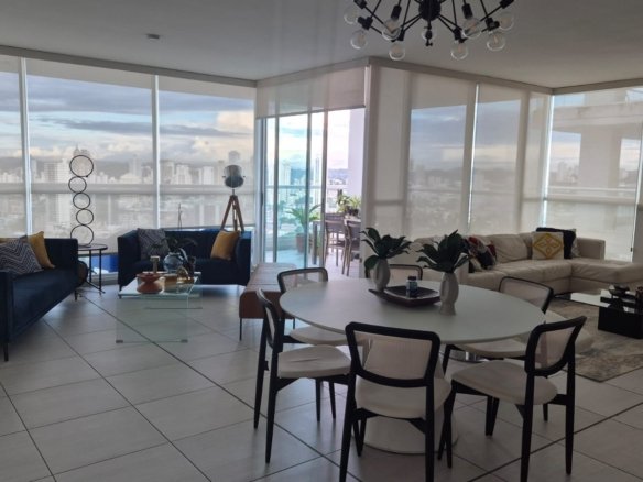 San Francisco – The Towers Residences: Apapartamento tipo Pent-House de 273 m², caminable a Mall Multi Plaza Pacific
