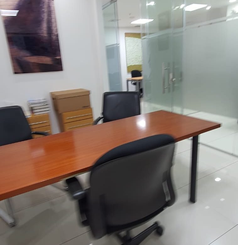 Area Bancaria / Obarrio: Oficina Amoblada, Atrium Tower, 2 Estacionamientos