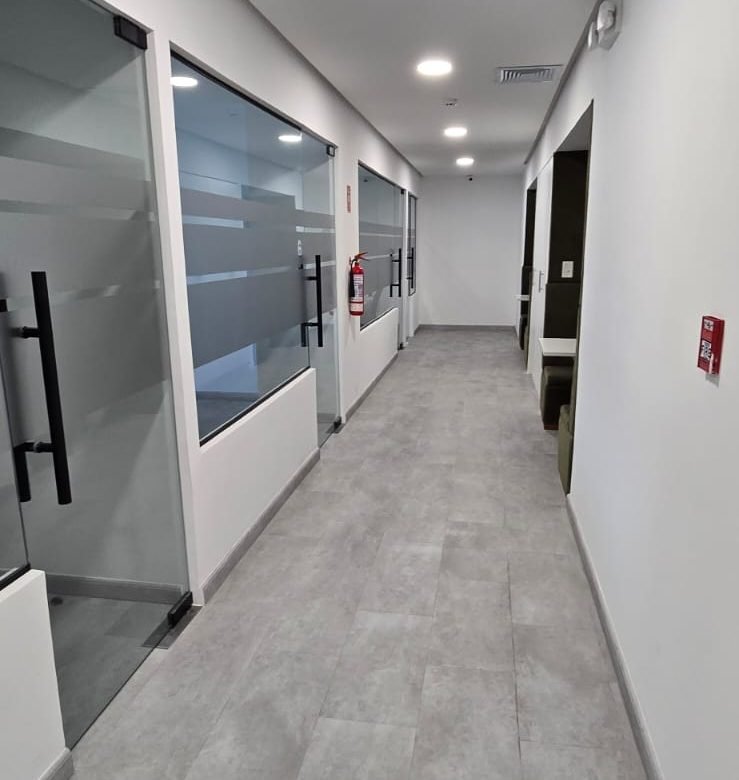 Marbella, Calle 50, Area Bancaria: Moderna, Amoblada, con Lobby y Mantenimiento Gratis
