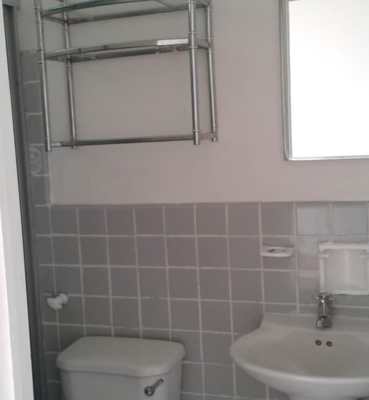 Bella Vista – Via España: Rm3c2, 1800 m², 2 Edificios, Sobre Via Principal