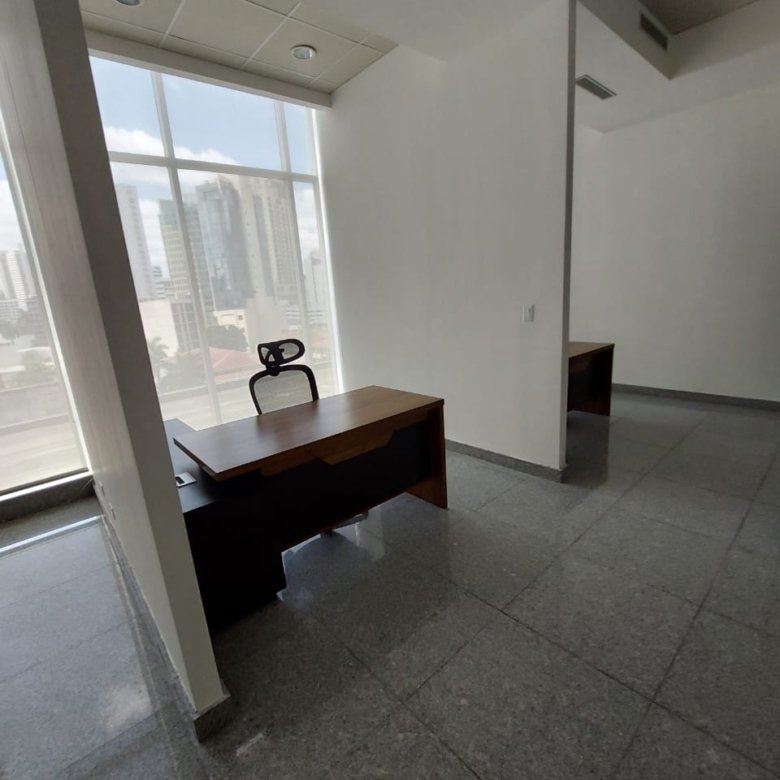 Area Bancaria – Obarrio: Oficina Amoblada, 61 m², Seguridad 24hrs