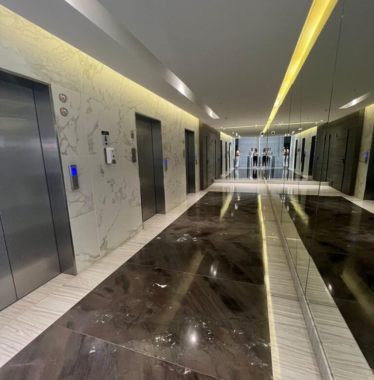 San Francisco, Cerca Multiplaza: Exclusiva Torre de Oficinas de 6 Pisos, 425.78M2