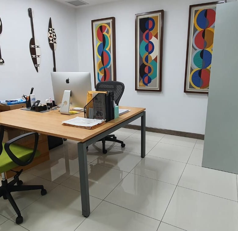 Area Bancaria / Obarrio: Oficina Amoblada, Atrium Tower, 2 Estacionamientos