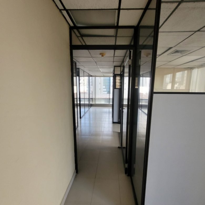 Oficina Comercial en Area Bancaria: Obarrio, Centro de La Ciudad