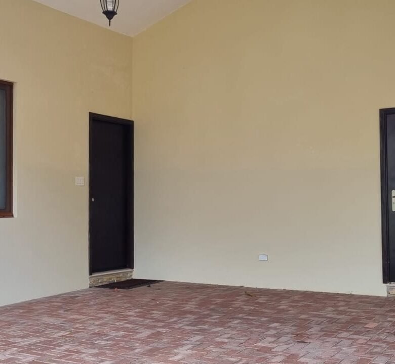 Casa en Clayton, Cerca Ciudad del Saber, Forestal: Senderos de Camino de Cruces