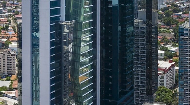 Ave Samuel Lewis, Obarrio, Area Bancaria: Fortune Plaza: Medio Piso de Oficina