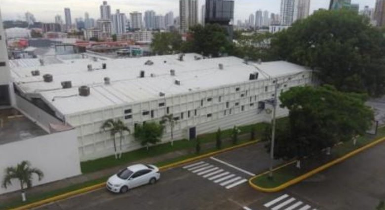 Via Transistmica, El Carmen: Edificio Comercial de 3337 m² en Alquiler, 2 Niveles