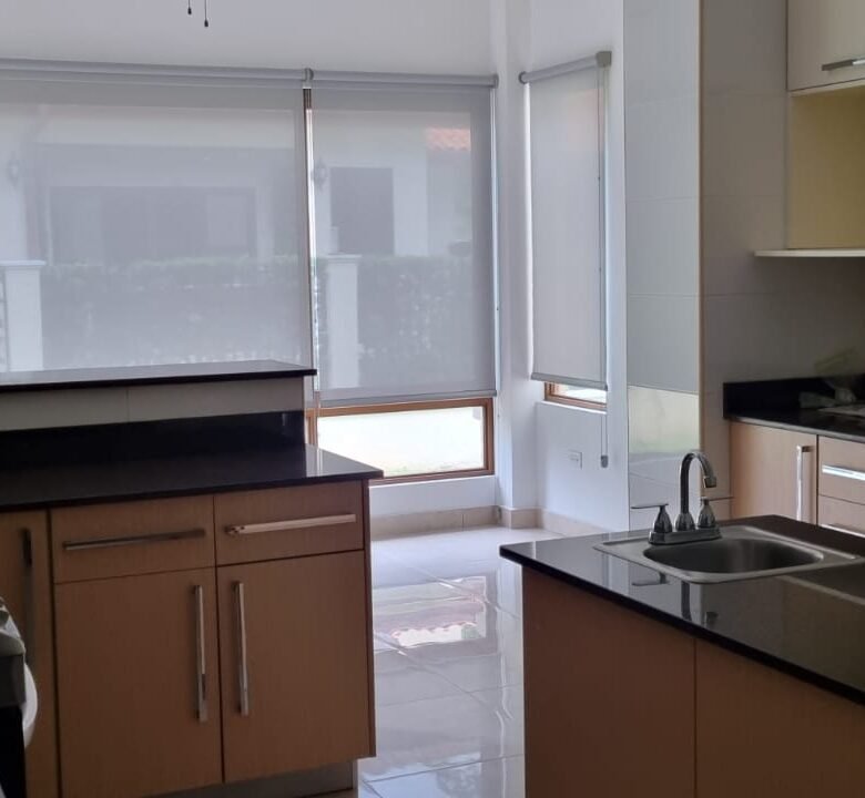 Casa en Clayton, Cerca Ciudad del Saber, Forestal: Senderos de Camino de Cruces