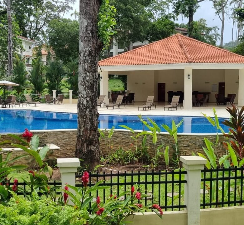 Casa en Clayton, Cerca Ciudad del Saber, Forestal: Senderos de Camino de Cruces