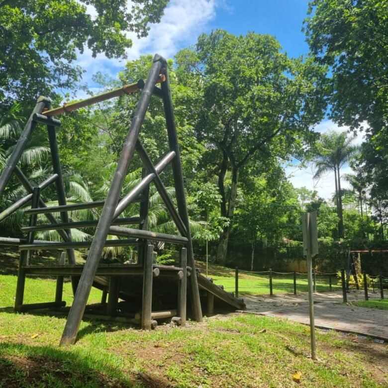 Casa en Clayton, Cerca Ciudad del Saber, Forestal: Senderos de Camino de Cruces
