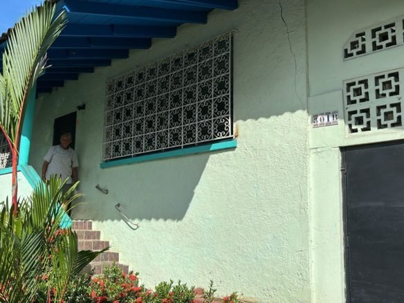 Casa para uso Comercial – Carrasquilla: RM3, Cercana a Vía España y Parque Omar